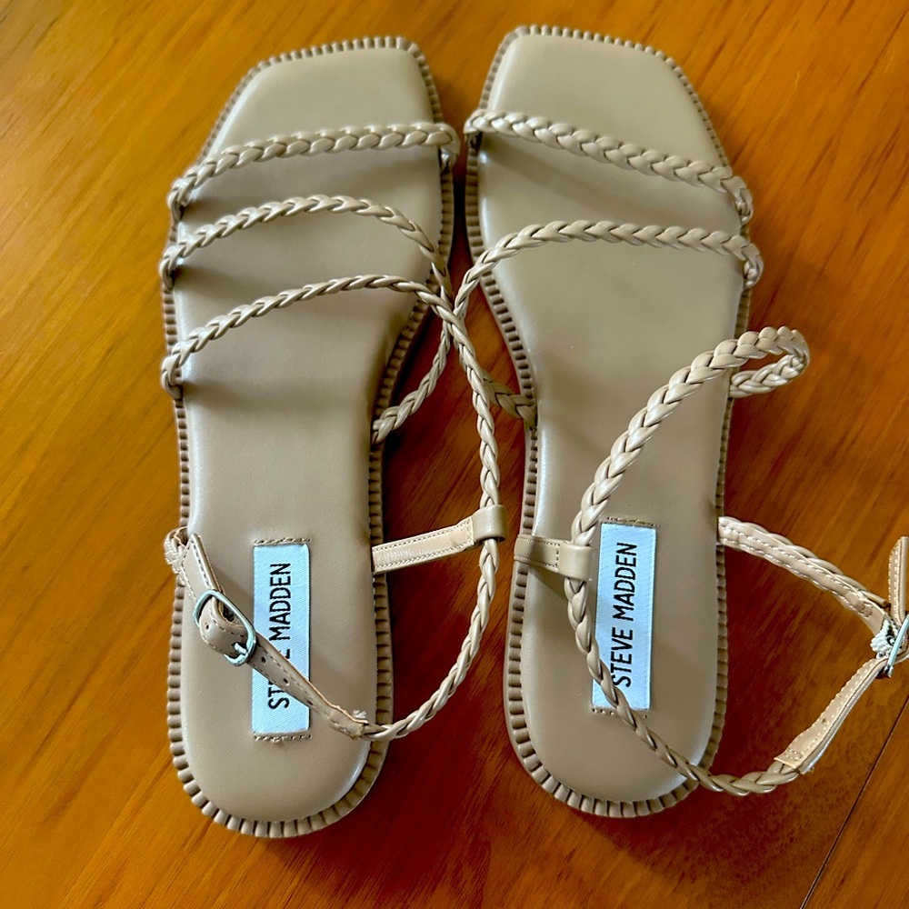 Steve Madden nude sandals